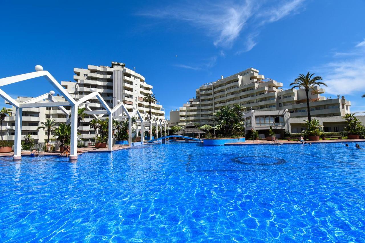 Benal Beach, Luxury Sea & Mountain View Beachside 1 Bedroom Apartment 贝纳尔马德纳 外观 照片